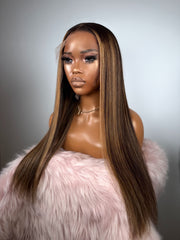 Designer Cecily - Velvet - Medium - 9x6 HD