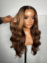 🧡  Designer Alyssa - Signature - Medium - 5x5 HD