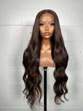 Designer Mallory - Signature - Medium - 5x5 HD