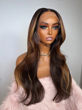 Designer Carmen - Velvet - Medium - 5x5 HD