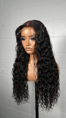 Kiara - HD 6x6 closure - Wavy Curly - Medium - Signature Virgin