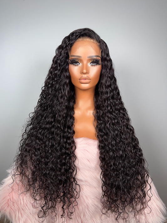 Zaria - All sizes - Love Capsule Preorder - Signature Virgin