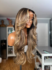 Designer Ciara -  5x5 HD lace - Supreme - Medium